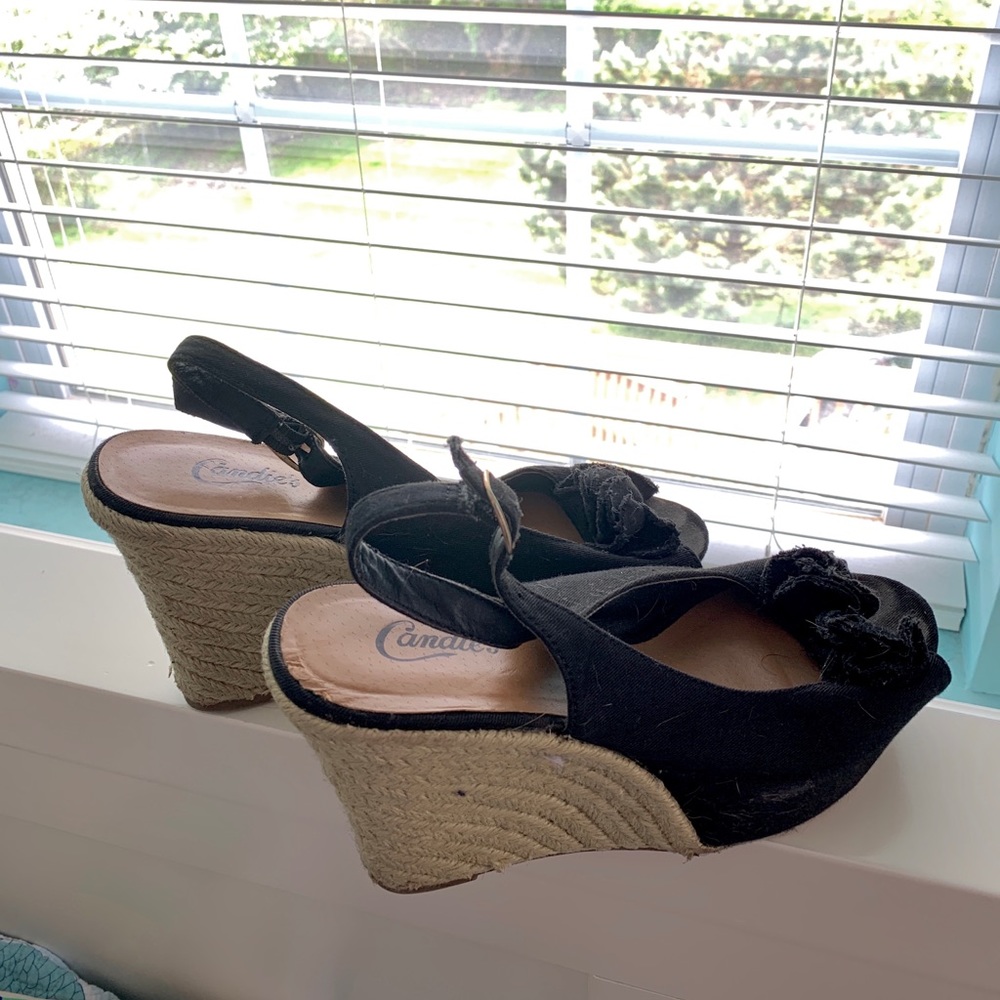 Black Candies Wedges